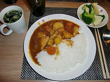 [写真]久保選手の作ったカレーライス