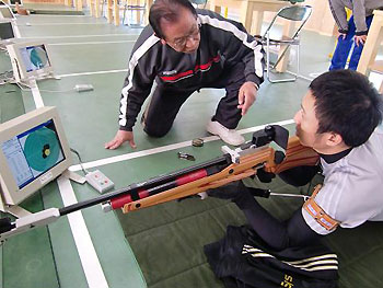 [写真]関川先生と久保選手