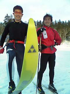 [写真]新田選手と佐藤選手