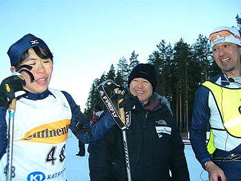 [写真]井口選手のゴールと新美部長