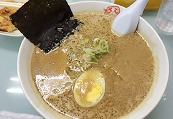 [写真]「ラーメンだるまや」のドロラーメン