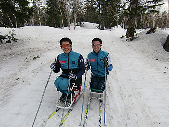 [写真]長田弘幸選手と久保恒造選手