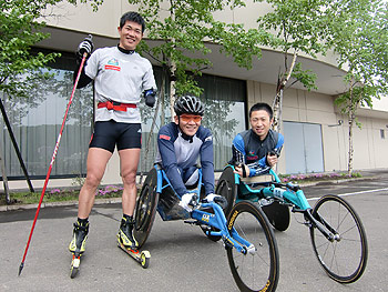 [写真]長田弘幸、新田佳浩、久保恒造