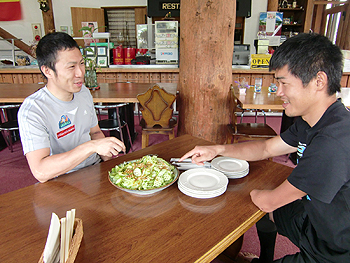 [写真]新田佳浩と久保恒造