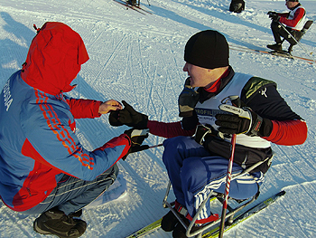 [写真]指が凍って、動かなくなったロシアの選手