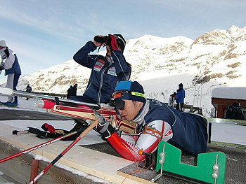 [写真]久保恒造の射撃