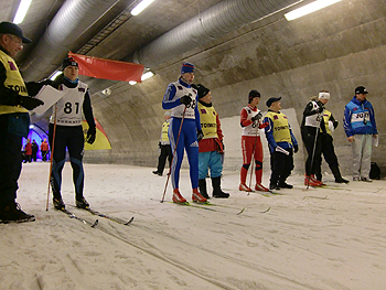 [写真]決勝の４選手