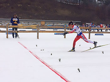 [写真]レース中の川除選手