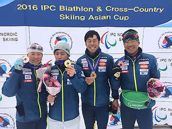 [写真]スプリント・クラシカルでメダルを獲得した日本選手