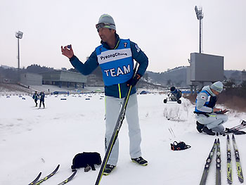 [写真]佐藤勇治コーチ