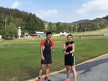 [写真]ピョンチャン合宿初日の新田佳浩、阿部友里香選手