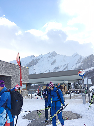 [写真]ピレネー山脈1600mでの大会