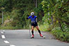 [写真]ローラースキートレーニングする新田選手