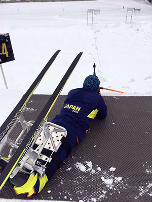 [写真]森選手の射撃