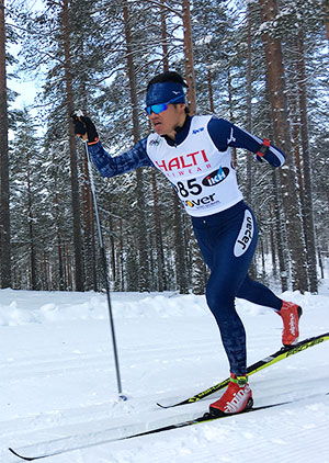 [写真]レース中の新田選手