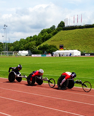 [写真]2013年プラッテルンでのスイス陸上大会で5000ｍレースの久保恒造選手