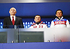 [写真]ソチパラリンピック閉会式、イリナ監督と6つの金メダルのローマンがプーチン大統領と並んでいました