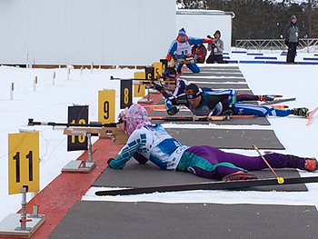 [写真]佐藤圭一の射撃