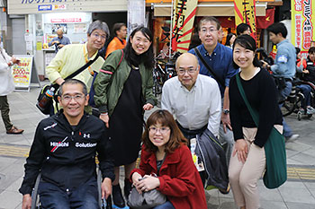 [写真]阿部友里香選手、太田渉子さん