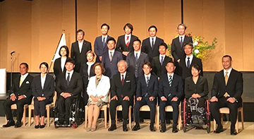 [写真]スポーツ功労団体表彰の顕彰・表彰式