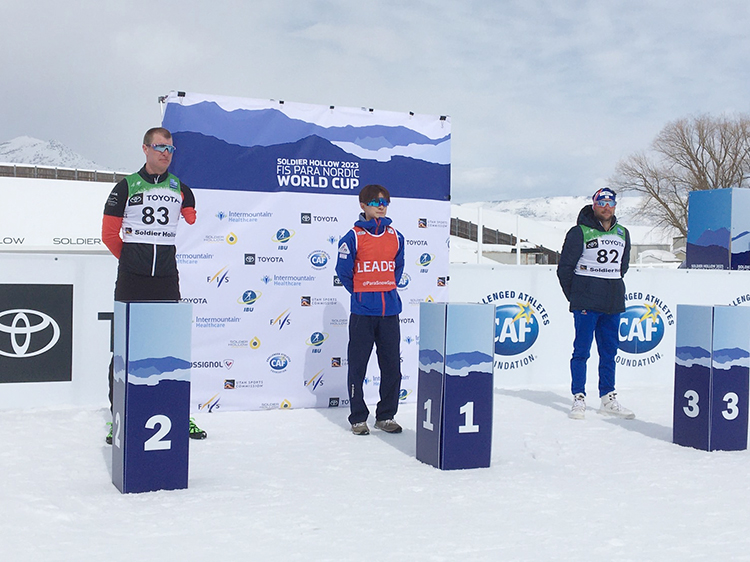 [写真] 20kmフリーの表彰式　川除大輝優勝！