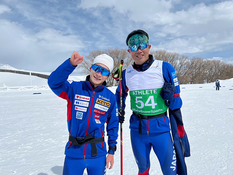 [写真]レースを終えた新田選手と川除選手