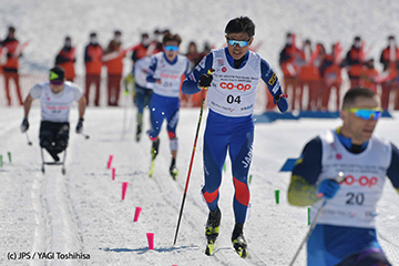 [写真]決勝のゴール手前