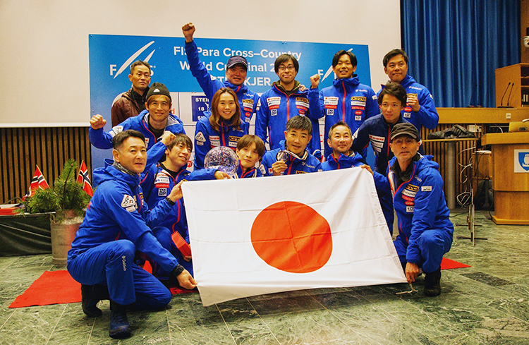 [写真]パラノルディック日本チーム