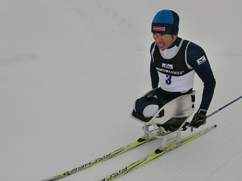 [写真]レース中の久保恒造選手