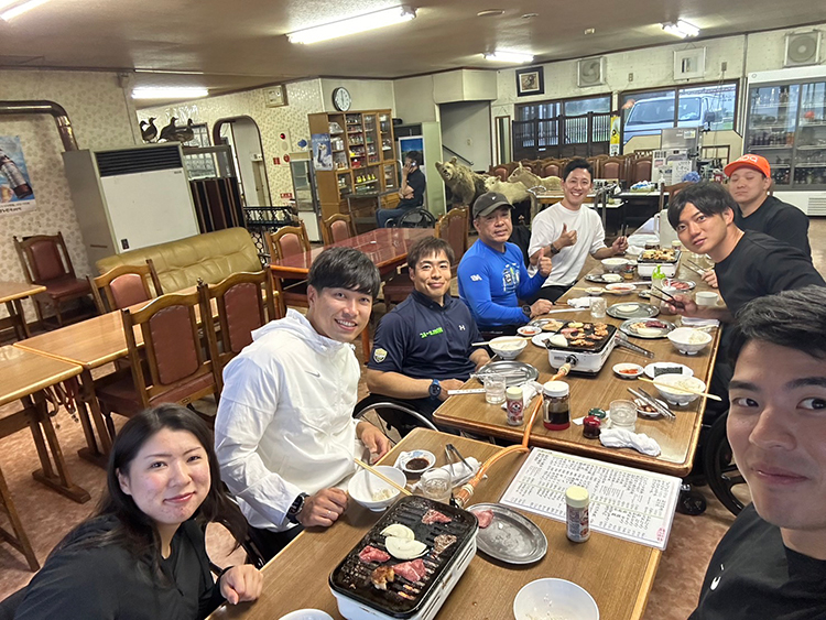 [写真]みんな、食欲旺盛です！