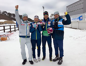 [写真]長濱一年、新田佳浩選手、阿部友里香選手、荒井秀樹監督