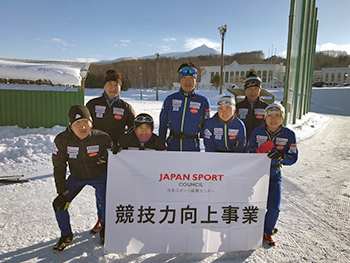 [写真]ナショナルチーム大滝雪上合宿参加者集合写真