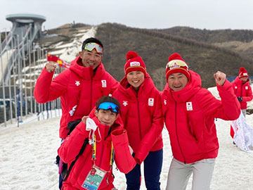 [写真]皆さん及び北京へ感謝TeamAurora