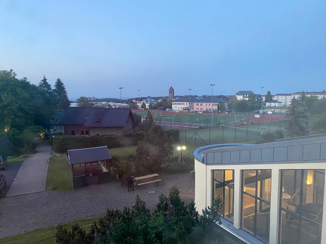 [写真]夜10時ごろのOberhof オーバーホフの景色