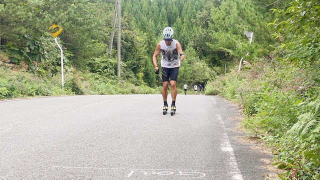[写真]新田佳浩選手のスピードトレーニング