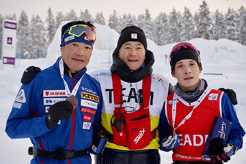 [写真]金メダル川除選手と銅メダル新田選手