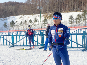 [写真]レースに向け最終調整に励む新田選手