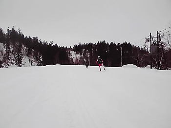 [写真]旭岳で残雪合宿