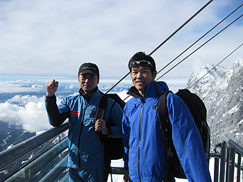 [写真]荒井秀樹監督と新田佳浩