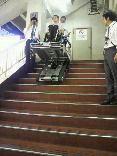 [写真]階段昇降機
