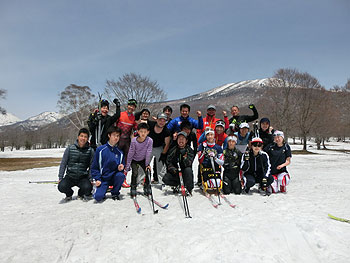 [写真]日本チームのみんなと集合写真