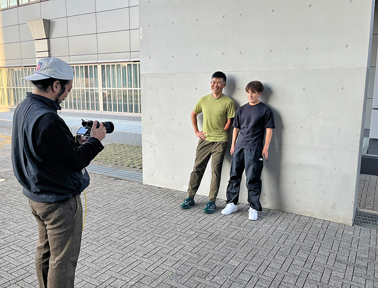 [写真]川除選手と一緒に撮影