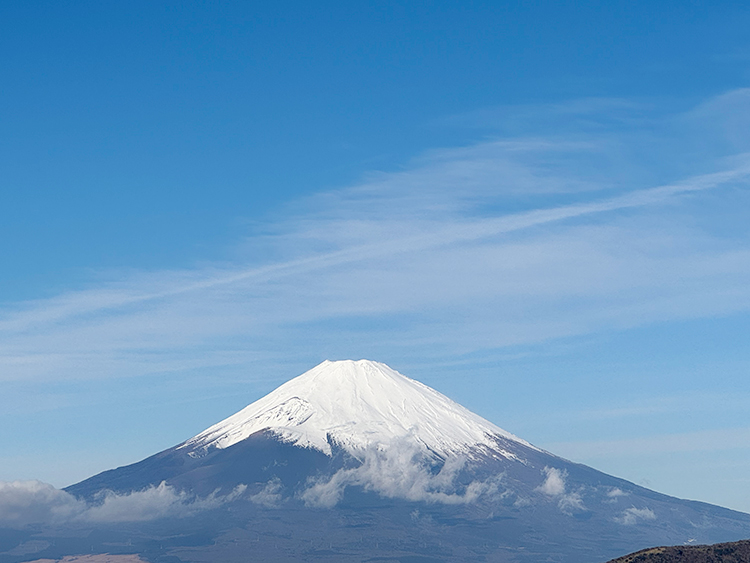 [写真]大涌谷から見える富士山