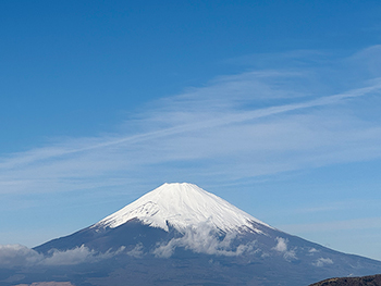 [写真]大涌谷から見える富士山